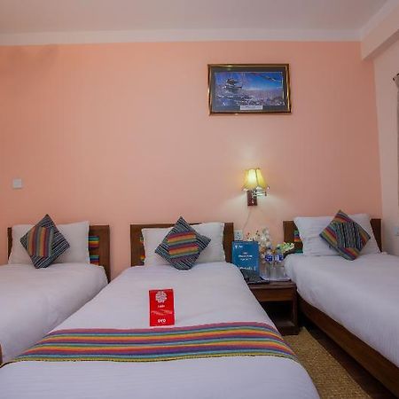 Kathmandu Embassy Hotel Zewnętrze zdjęcie