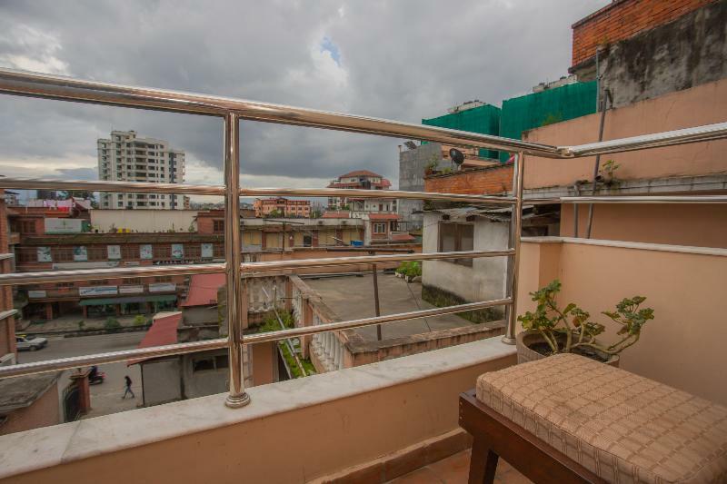 Kathmandu Embassy Hotel Zewnętrze zdjęcie